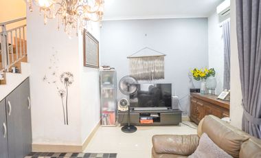 Rumah SHM Strategis 7 Mnt ke Grand Mall Cimanggis Hadap Timur J-46611
