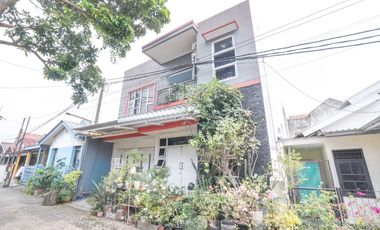 Rumah SHM Strategis 7 Mnt ke Grand Mall Cimanggis Hadap Timur J-46611