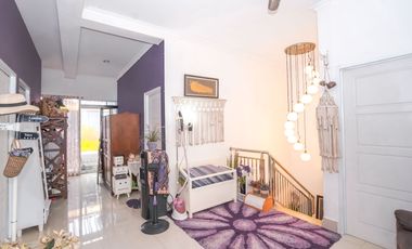Rumah SHM Strategis 7 Mnt ke Grand Mall Cimanggis Hadap Timur J-46611
