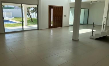 Venta casa Fraccionamiento Burgos Bugambilias, Cuernavaca