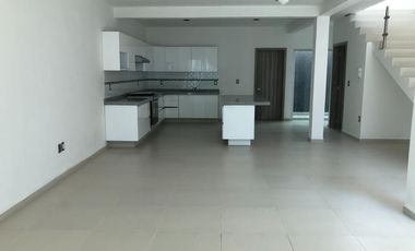 Venta casa Fraccionamiento Burgos Bugambilias, Cuernavaca