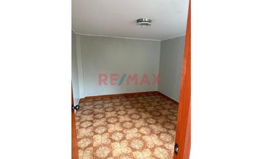 En Venta: Hermosa Casa De 3 Pisos Mas Azotea Frente A Parque En Urb. Ceres – Ate