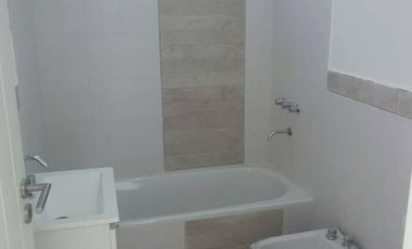 Venta de departamento de 2 ambientes  en Remedios de Escalada a estrenar, excelente terminación y ubicación