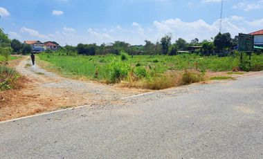 Land for sale in Phihan Daeng, Suphan Buri