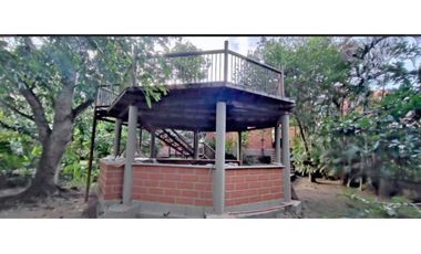 HERMOSA FINCA SAN JERONIMO EN UNIDAD CERRADA