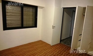 Casa Ph 2 Ambientes Venta Castelar Centro