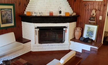 Carilo- hermosa casa en Venta