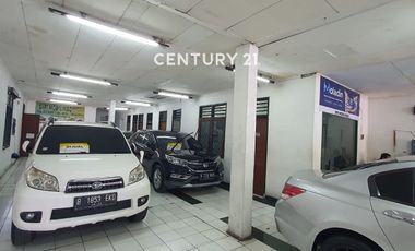 Dijual Showroom Mobil Bekas Strategis Di Jalan Raya Pamulang