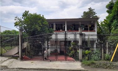 Casa de campo de 400m2 en venta La Buitrera Palmira Valle Colombia