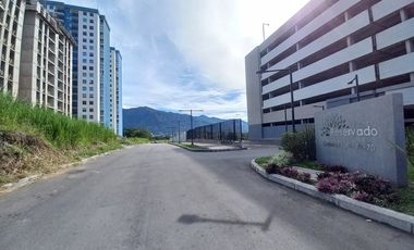 apartamento en arriendo en c.r bosque reservado piso 8. Cod A13743