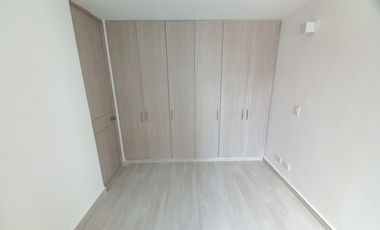 apartamento en arriendo en c.r bosque reservado piso 8. Cod A13743