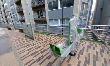 apartamento en arriendo en c.r bosque reservado piso 8. Cod A13743
