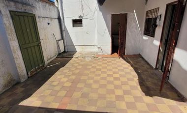 Casa PH en venta en Quilmes Oeste
