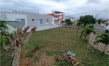 Lote de terreno en la playa de Atacames Castelnuovo de 246m²