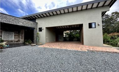 Venta de Casa Campestre en La Ceja