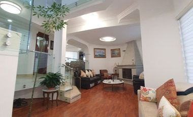 CASA EN RENTA CON SEGURIDAD EN LOMAS DE VALLE ESCONDIDO, ATIZAPÁN DE ZARAGOZA