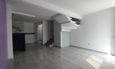 casa en arriendo en villa gorgona. Cod A114128