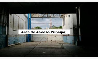 Bodega con oficinas en Renta sobre Av. Cuauhtémoc en Veracruz Centro