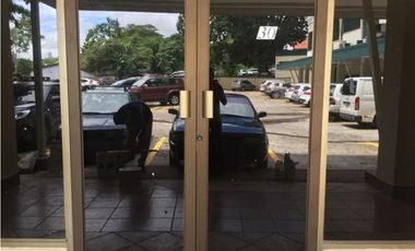 Se Alquila Local  106.88 Mts Albrook USD$1,213,oo+Itbms 11