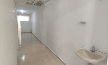 casa en arriendo en el rodeo. Cod A1761