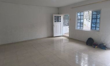 casa en arriendo en el rodeo. Cod A1761