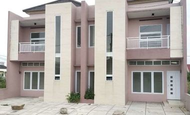 rumah mewah 2 lantai di perumahan bahagia asri kiara asri