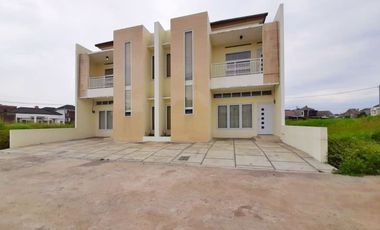 rumah mewah 2 lantai di perumahan bahagia asri kiara asri