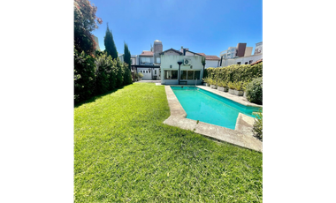 VENTA DE CASA RECICLADA CON PISCINA EN BARRIO STELLA MARIS