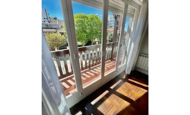 VENTA DE CASA RECICLADA CON PISCINA EN BARRIO STELLA MARIS