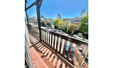 VENTA DE CASA RECICLADA CON PISCINA EN BARRIO STELLA MARIS