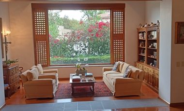 CASA EN VENTA EN BOSQUES DE LAS LOMAS
