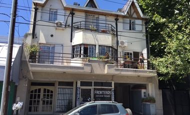 dúplex 2 y medio ambientes con garaje, RIVADAVIA 61. APTO CREDITO