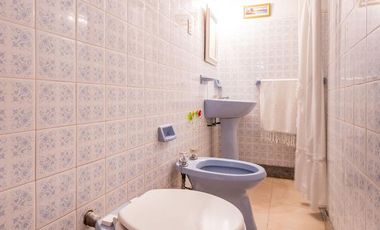 VENTA / PERMUTA - Casa 3 Dormitorios - Cochera - Ludueña, Rosario.