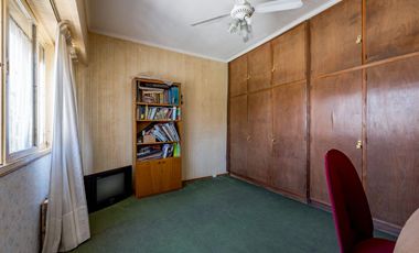 VENTA / PERMUTA - Casa 3 Dormitorios - Cochera - Ludueña, Rosario.