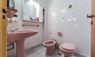 VENTA / PERMUTA - Casa 3 Dormitorios - Cochera - Ludueña, Rosario.