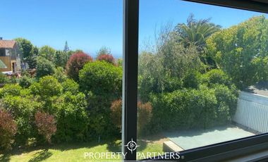 Espaciosa Casa en excelente barrio residencial