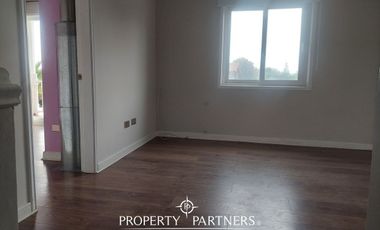 Espaciosa Casa en excelente barrio residencial