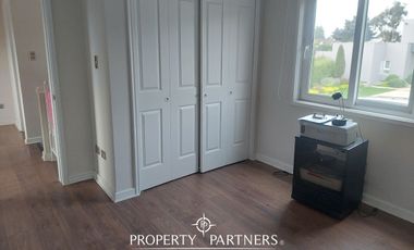 Espaciosa Casa en excelente barrio residencial