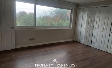 Espaciosa Casa en excelente barrio residencial