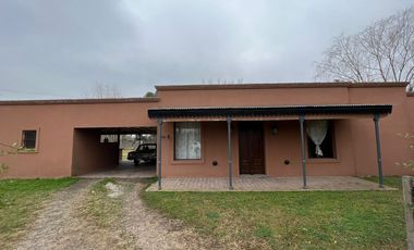 Casa quinta en venta de 2138m2 ubicado en Mercedes
