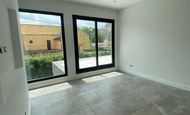 Casa en venta en Bella Vista en construcción