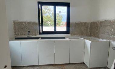 Casa en venta en Bella Vista en construcción