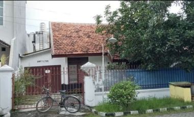 *Dijual rumah lama butuh renov Rungkut asri timur Sby timur