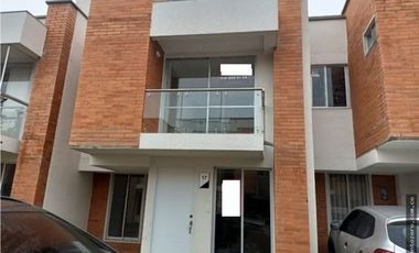 casa en arriendo en galicia. Cod A17937