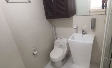 casa en arriendo en la flora. Cod A8564442