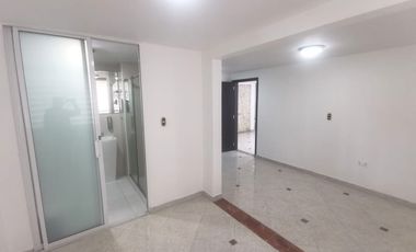 casa en arriendo en la flora. Cod A8564442