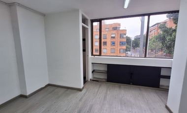 oficina en arriendo en el lago. Cod A31031