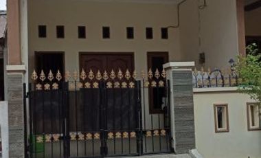 Rumah disewakan di RW 04, Gubeng, Gubeng, Surabaya, Jawa Timur
