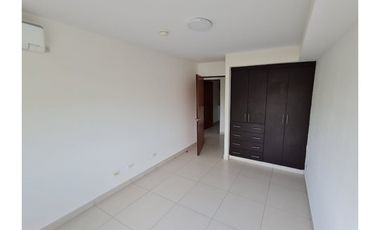 Vendo apartamento de 3 Recamaras PH Midrise - Woodlands