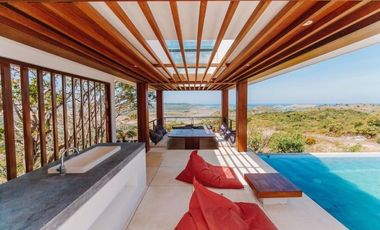 Stunning Vacation Villa Set In Pristine South Lombok